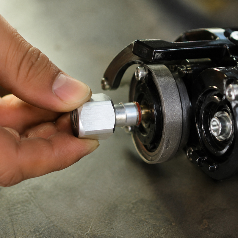 أداة متكاملة من سبائك الألومني - مراجعة Shimano Reel Stradic وسعره